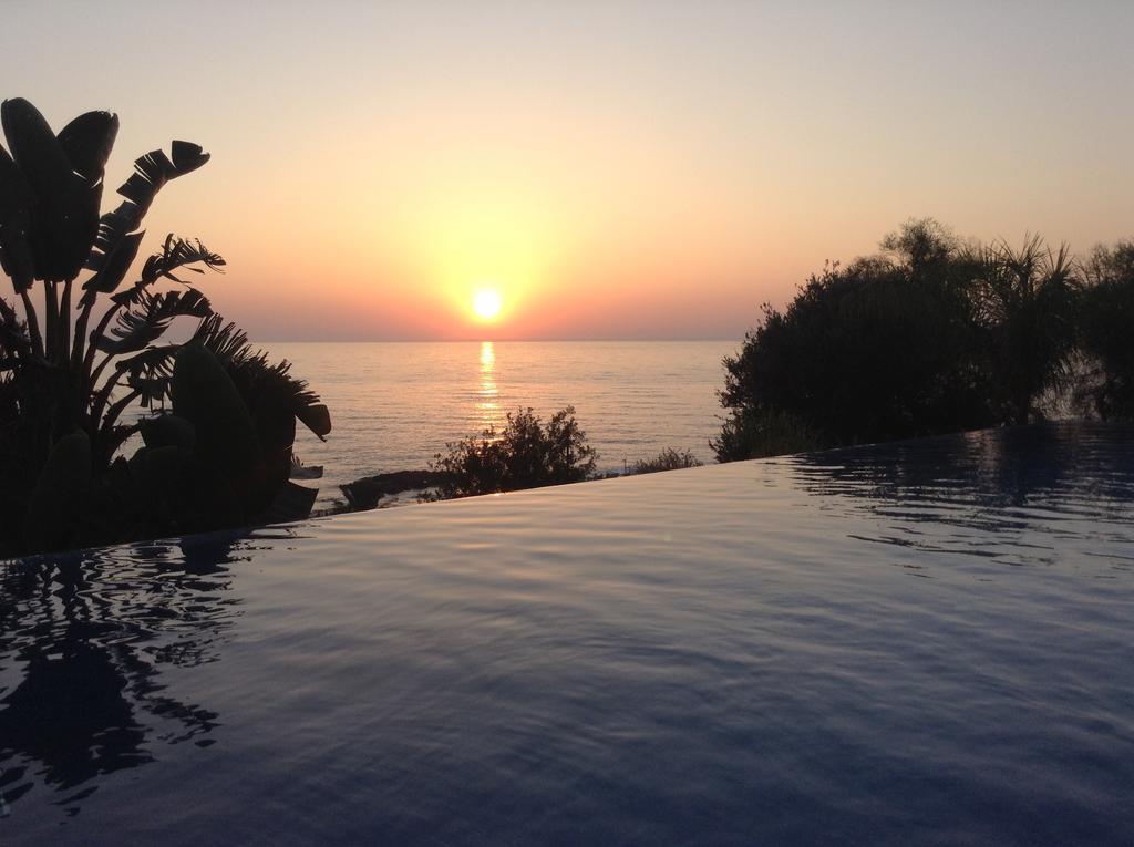 Sunset View Mermaid Villa Помос Екстер'єр фото