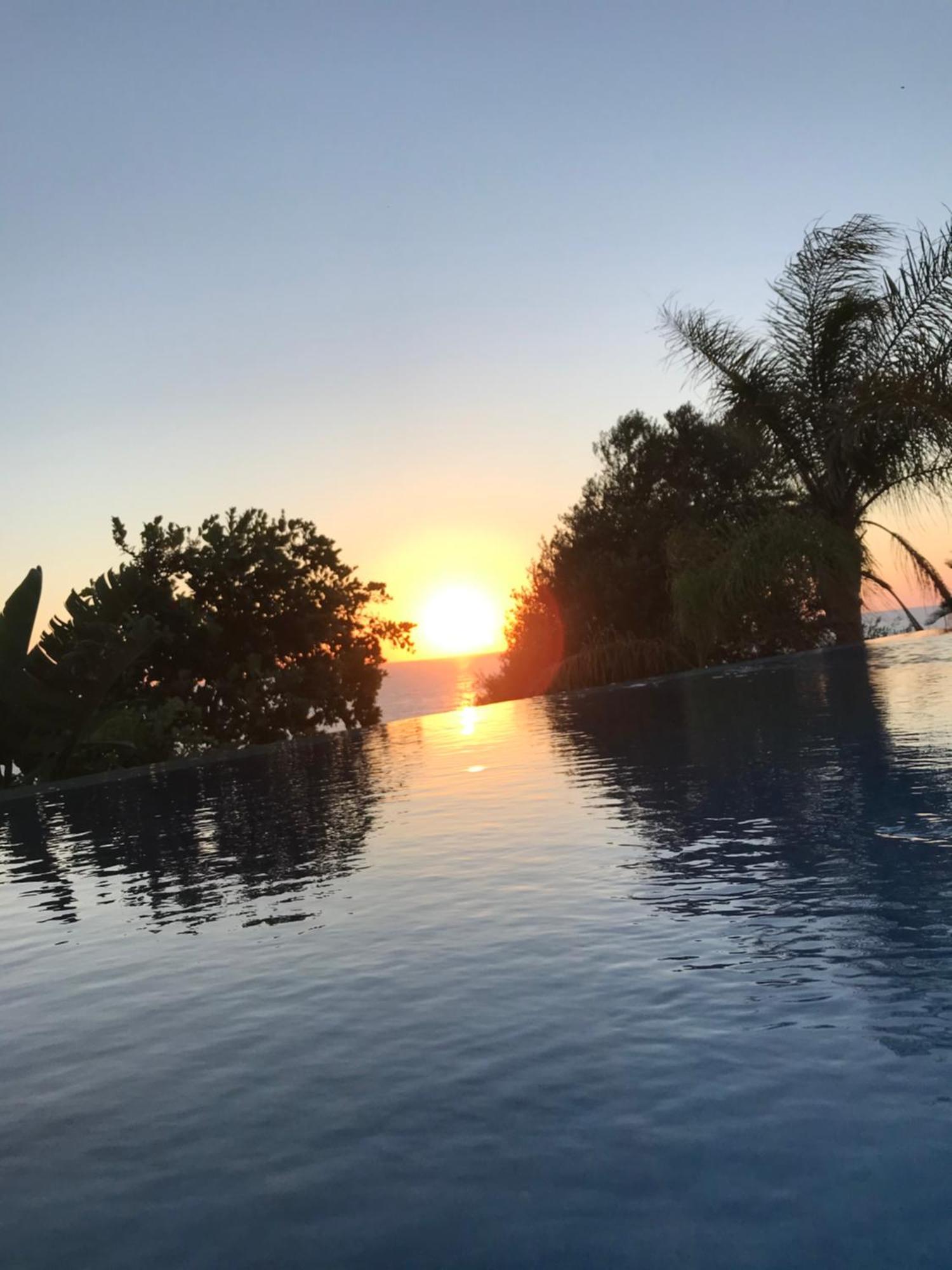 Sunset View Mermaid Villa Помос Екстер'єр фото
