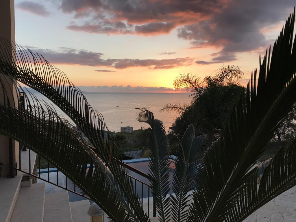 Sunset View Mermaid Villa Помос Екстер'єр фото